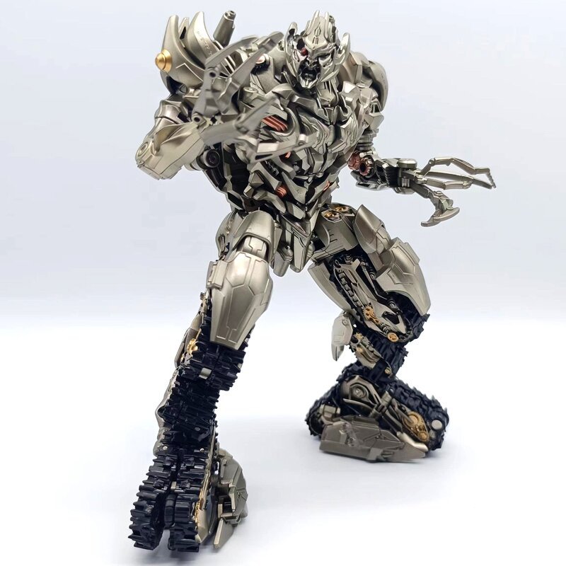 TW1029 Megatank Galvatron Transformation Robot – Collectible Action Figure - Image 3
